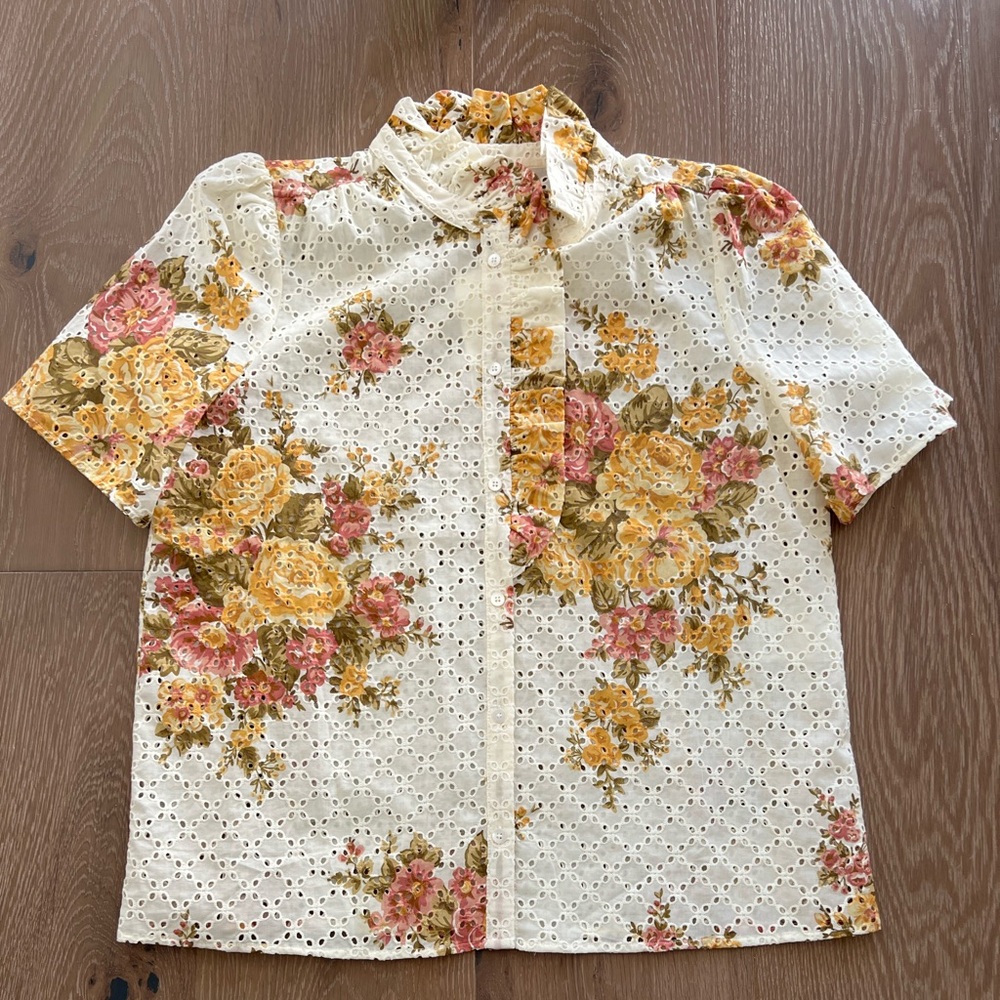 NWT Sezane Dalhia top in Ella print size 38 (USA 6).